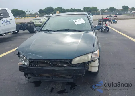 1997 Toyota Camry Xle z USA, uszkodzony, nr VIN 4T1BG22K2VU075437